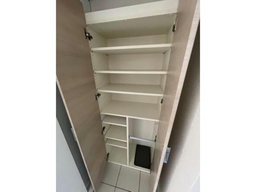 シューズボックス コンシェリア恵比寿