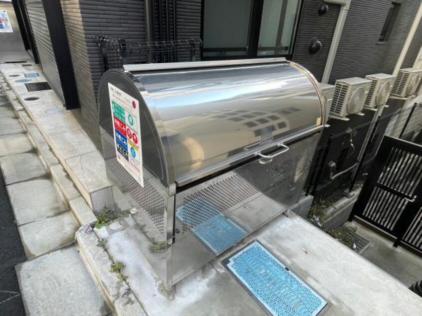 専用ゴミ置場 アヴァンタージュ恵比寿