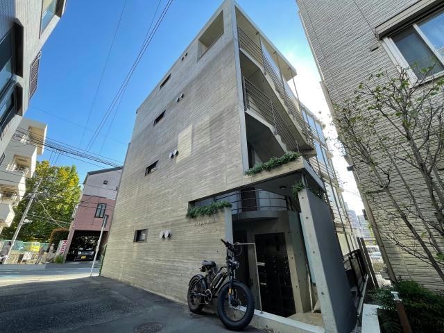  est Largo SHIBUYA