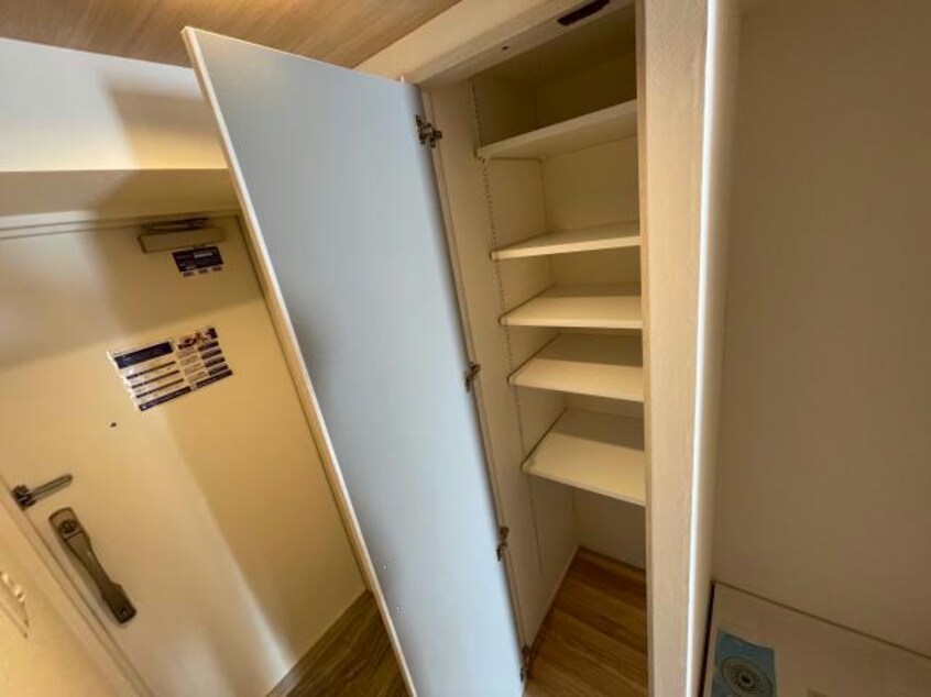 玄関収納 レジディア中目黒Ⅱ