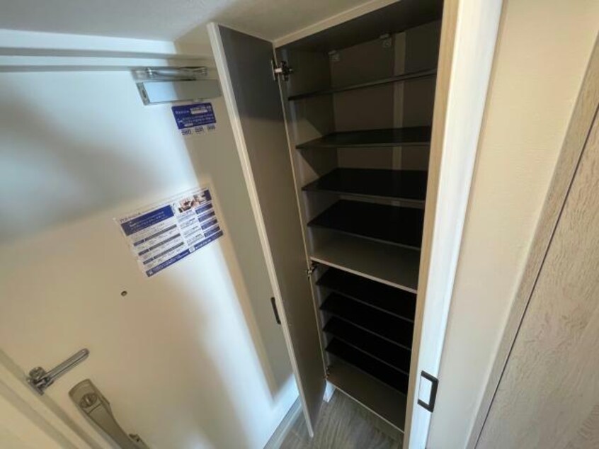 シューズボックス レジディア中目黒Ⅱ