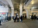 中目黒高架下(ショッピングセンター/アウトレットモール)まで805m※中目黒から祐天寺方面へ約700mに及ぶ高架下を、個性溢れる店 レジディア中目黒Ⅱ