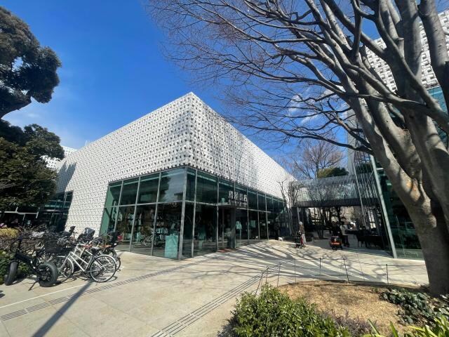 代官山T－SITE(ショッピングセンター/アウトレットモール)まで376m ENetial代官山