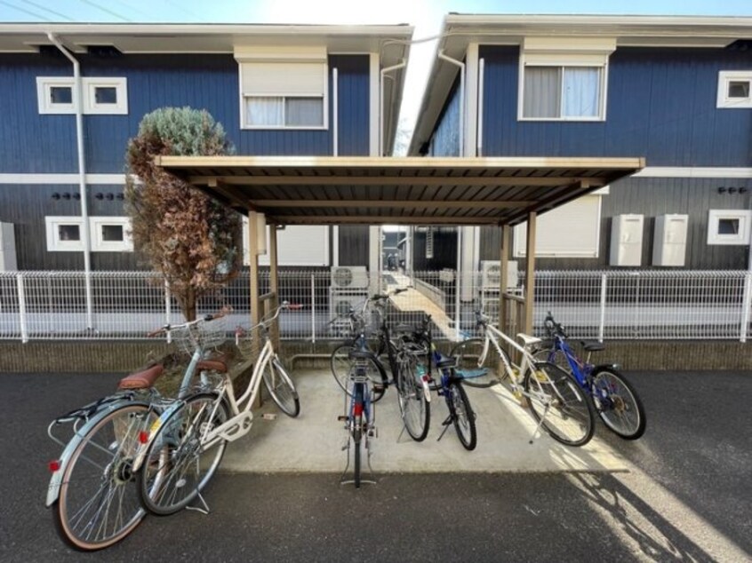 駐輪場 エーデルワイス Ａ