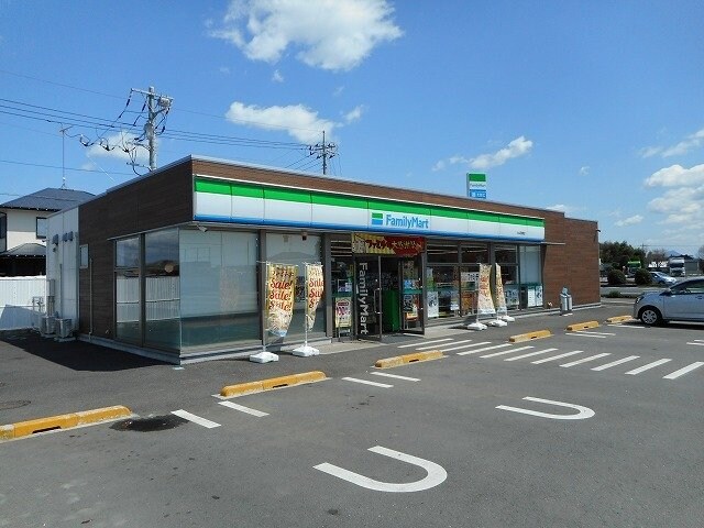 ファミリーマート小山田間店まで1100m スイート・メリー