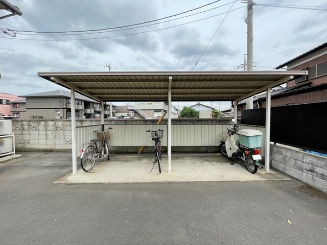 駐輪場 ルーミナス Ａ