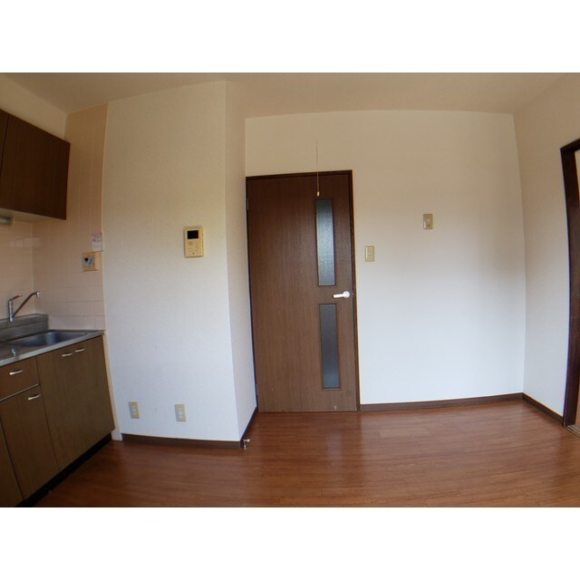  ラ・セゾン西城