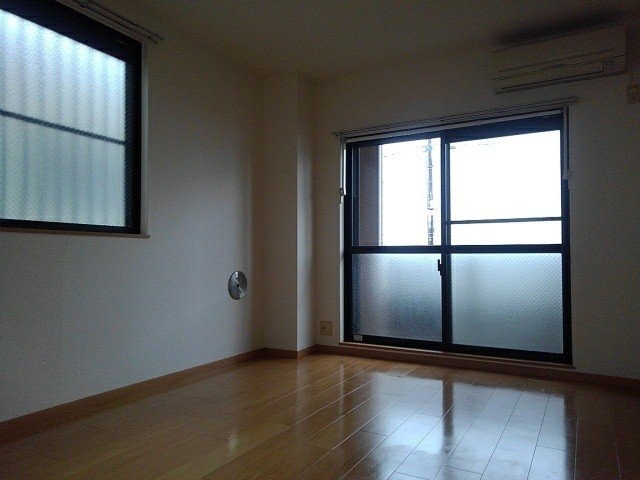  エレガンシア　ルーナ