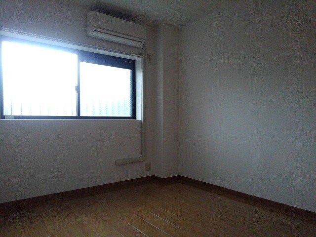  エレガンシア　ルーナ