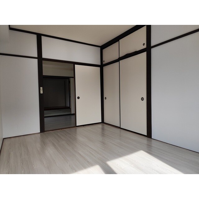  ツルオカハイツ