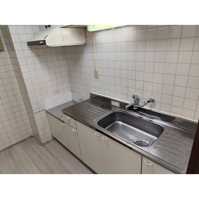  ツルオカハイツ