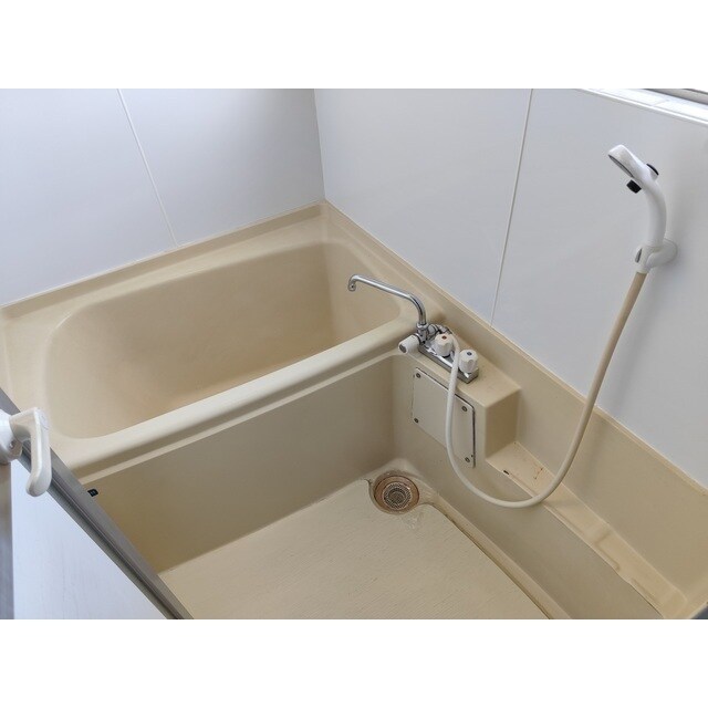  ツルオカハイツ