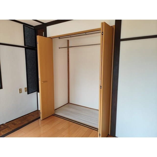  ツルオカハイツ