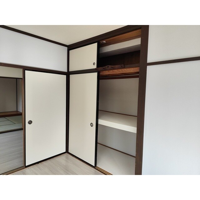  ツルオカハイツ