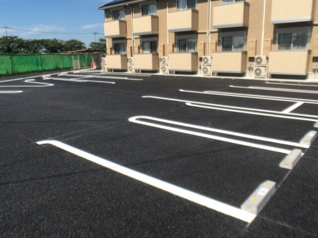 駐車場 Ｒｏｙａｌ Ｗｉｔ Ｅ