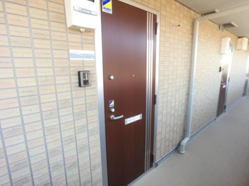 エントランス Ｒｏｙａｌ Ｗｉｔ Ｅ