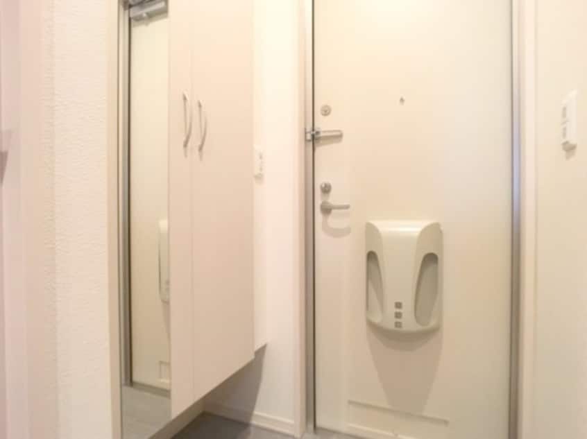 玄関 Ｒｏｙａｌ Ｗｉｔ Ｅ