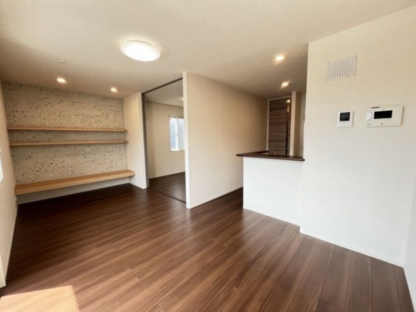 居室（角度違い） オリーブ ガーデン