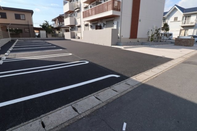 駐車場 ロータスシャトー
