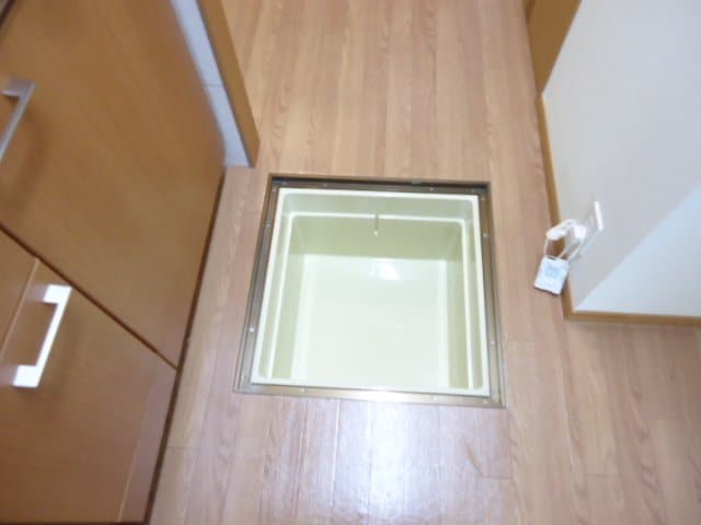 床下収納 セピアローズⅡ