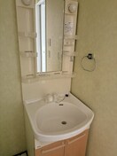  ヴィラ・フローラル　B棟