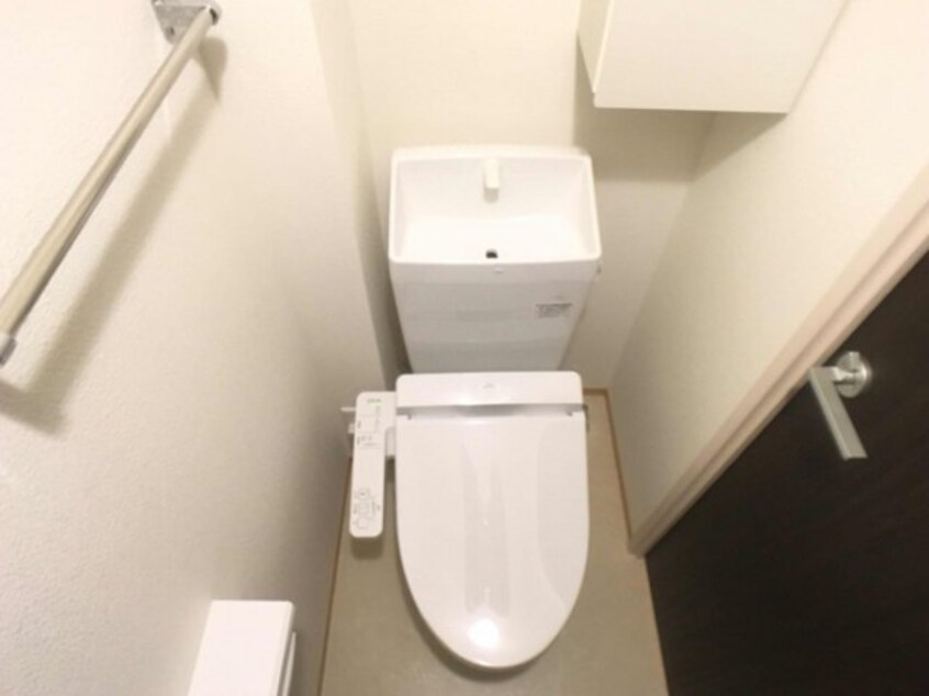 温水洗浄暖房便座つきトイレ ａｌｖｅａｒｅ(アルヴェアーレ)