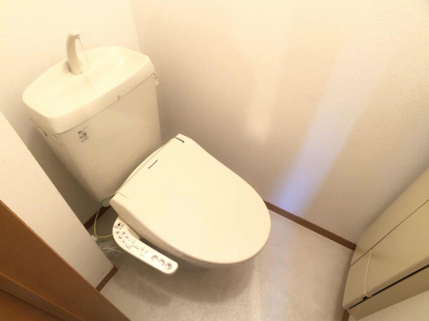 温水洗浄暖房便座つきトイレ ロイヤルカームコート Ｂ