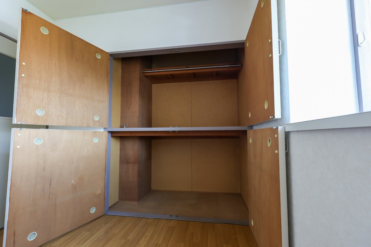 6帖洋室の収納です 小山宮武マンション