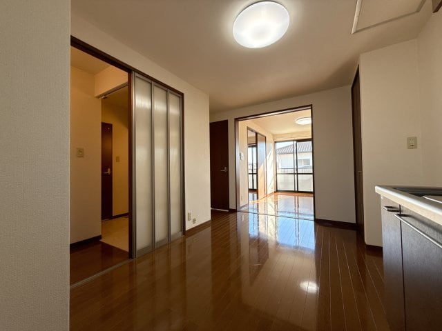  クレストコート