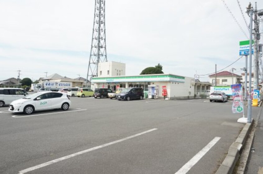 ファミリーマート 国分寺川中子店(コンビニ)まで1029m マルメゾン　D棟