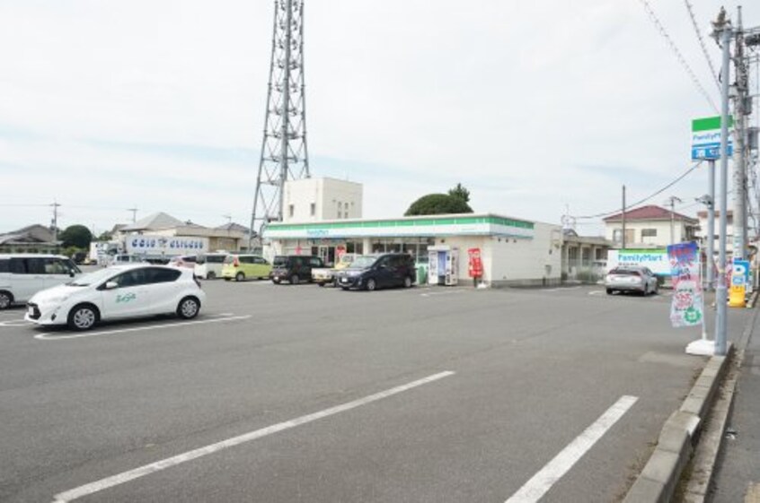 ファミリーマート 国分寺川中子店(コンビニ)まで1001m マルベリーコート
