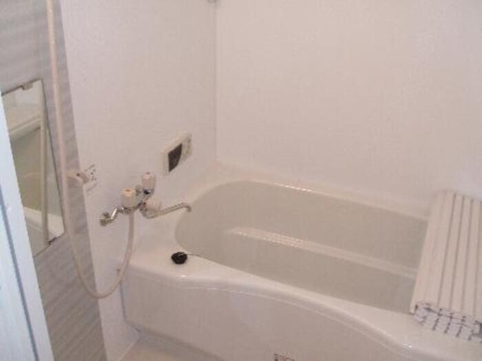 浴室。浴室乾燥機・追焚給湯器付き！！ ポンテ リーベ Ａ