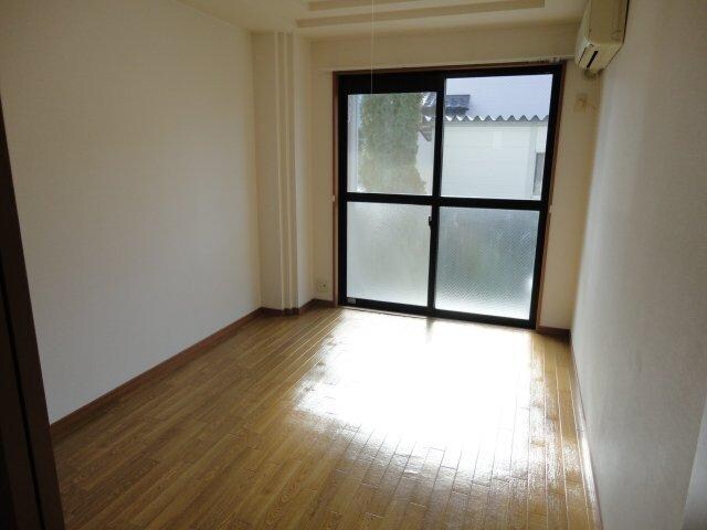 室内 ピュア・タウン