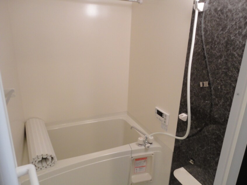 バス／シャワールーム等 ヴィーブル　ハイツＢ