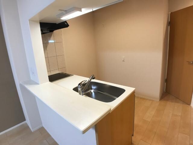 キッチン アズールボワ・K