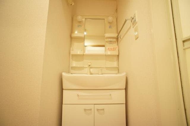 忙しい朝には欠かせない洗面所です ペルル　Ⅲ