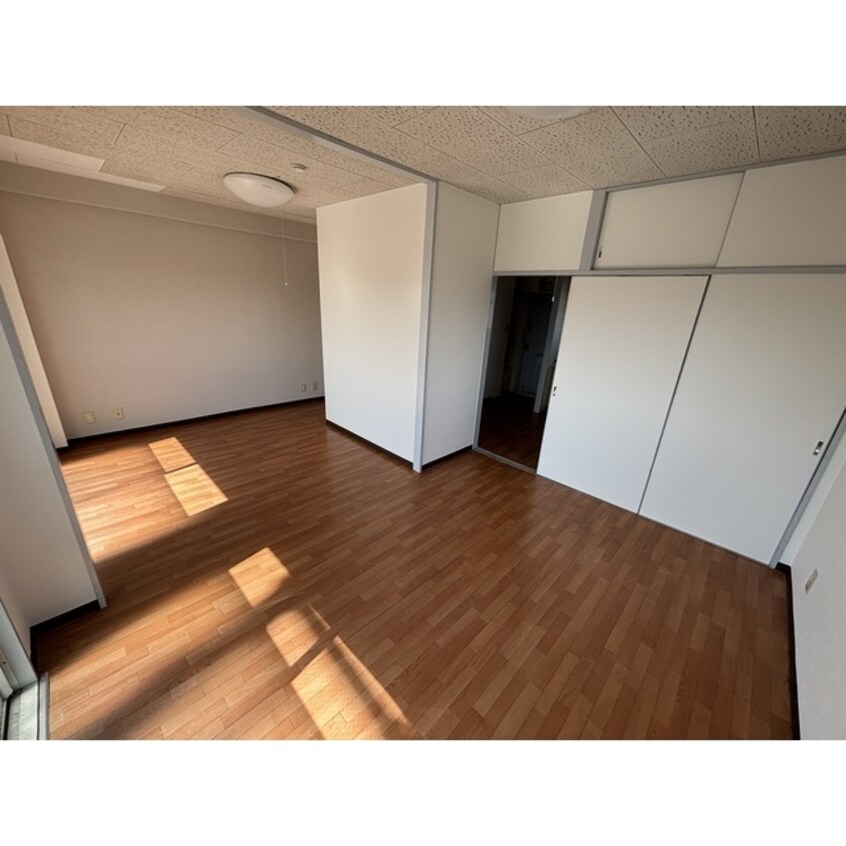 ゆったりとした居間です アルバスクエア