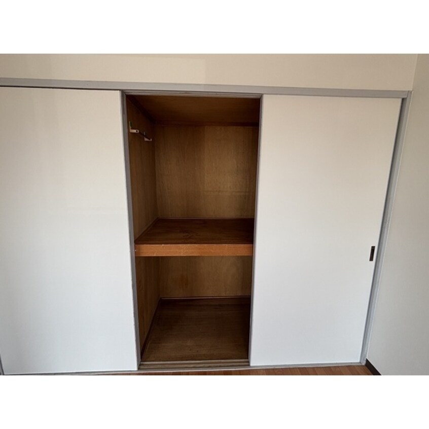  アルバスクエア