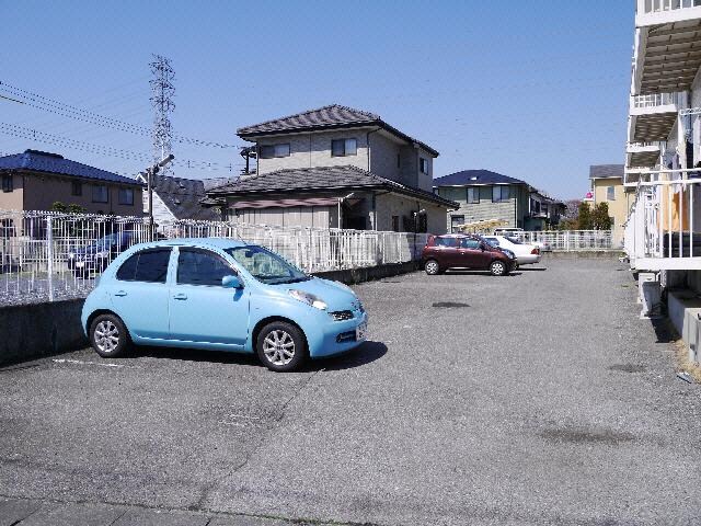 駐車場があります ロイヤルハイツ