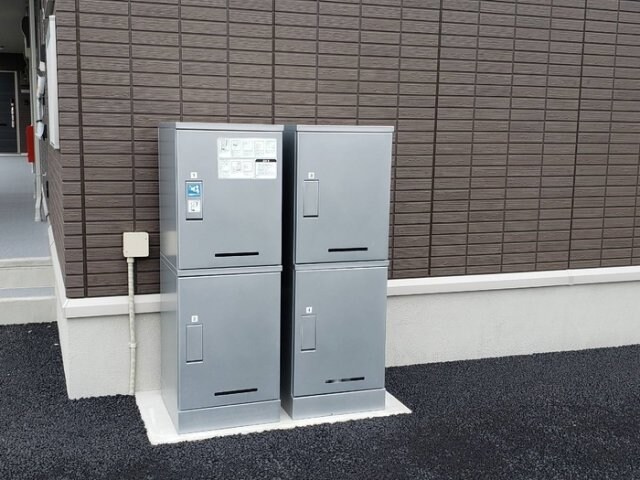 宅配ボックス ウィステリア