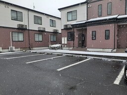 駐車場に車を止められます