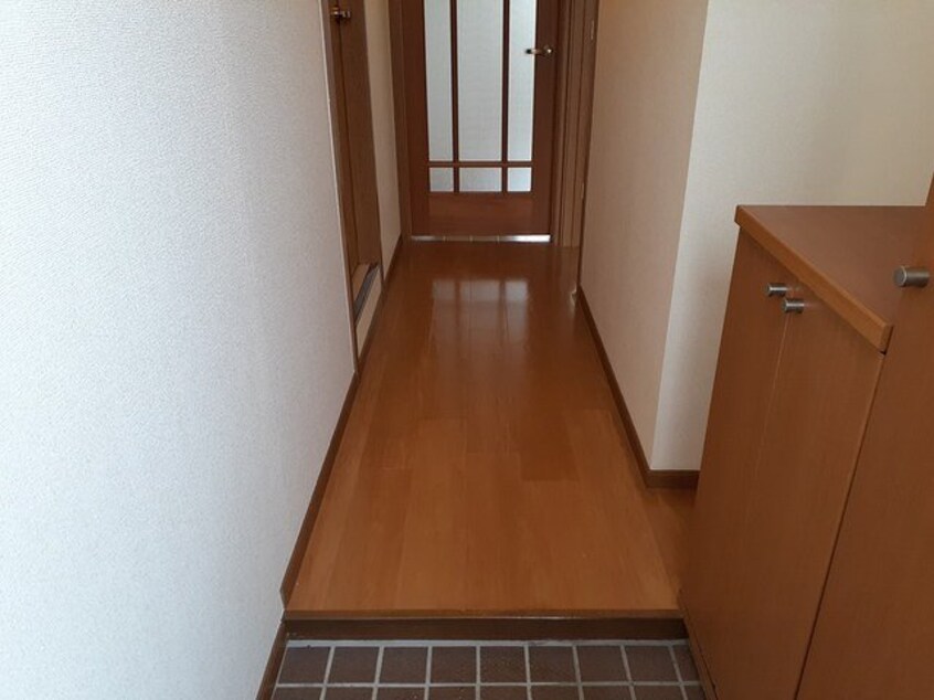 きれいな玄関です スウィートガーデン　Ａ