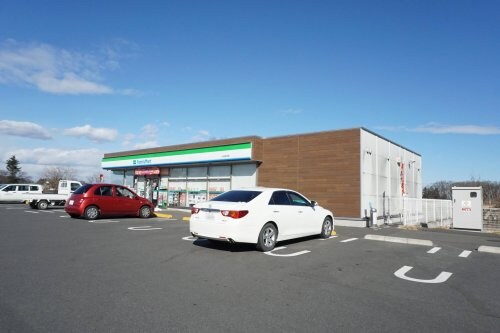 ファミリーマート 小山羽川店(コンビニ)まで1368m ヘルシーホーム the 3rd