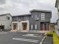 クレール上三川