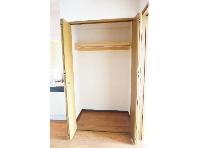 収納 サンロード岡本