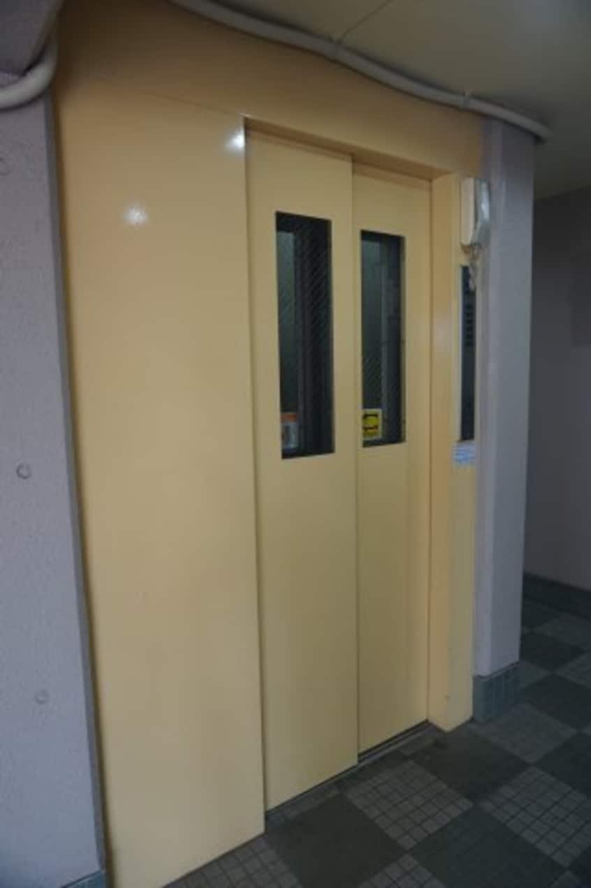 エレベーター カーサアリーナ