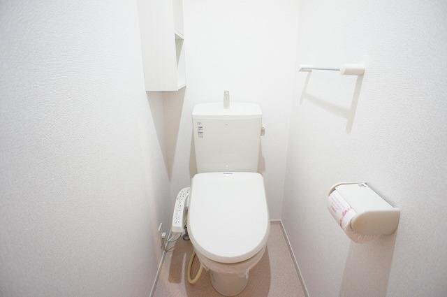 落ち着いたトイレです サン・ファミール