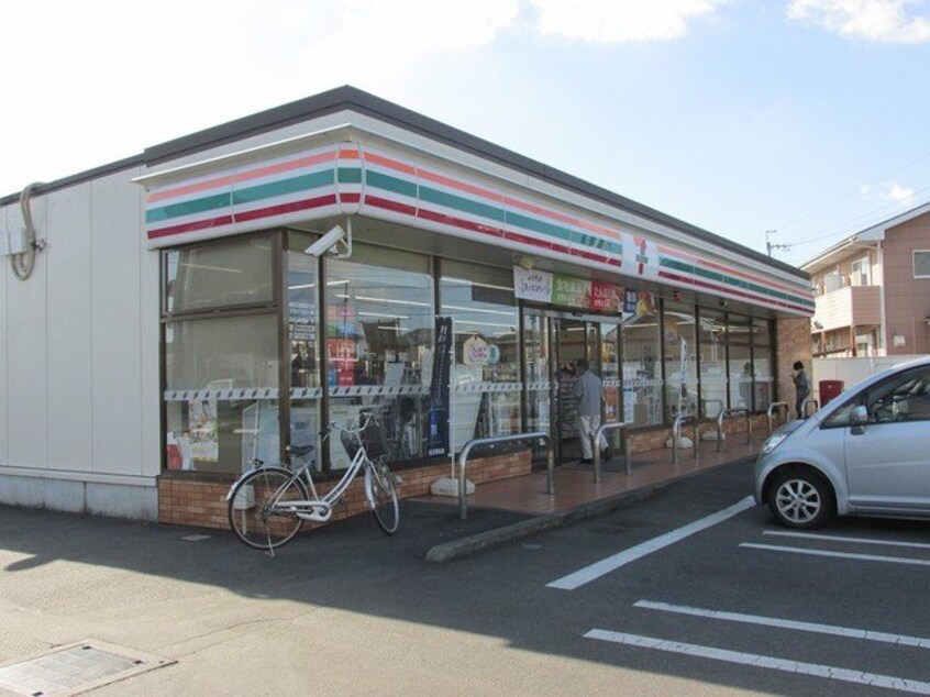 セブン-イレブン 下野上三川店まで450m サン・カレントＢ