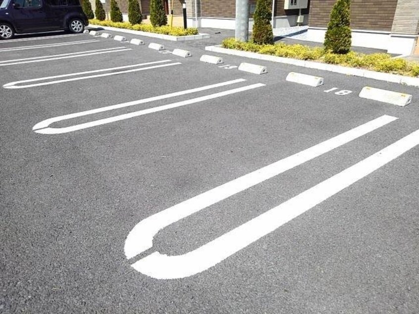 駐車スペースもあります ビオーラ喜沢Ⅳ