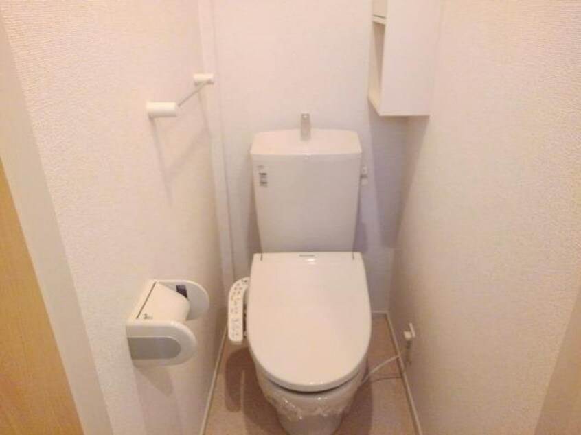 コンパクトで使いやすいトイレです ビオーラ喜沢Ⅳ